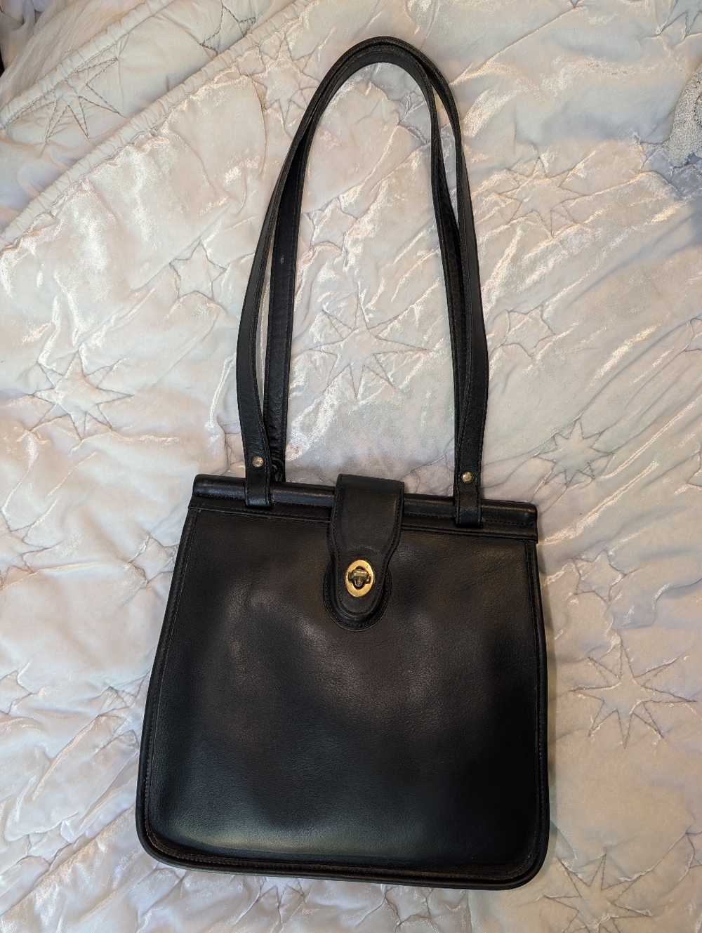 Vintage Coach Weston Shopper Black Leather Shoulder Bag with Gold Turn-Lock